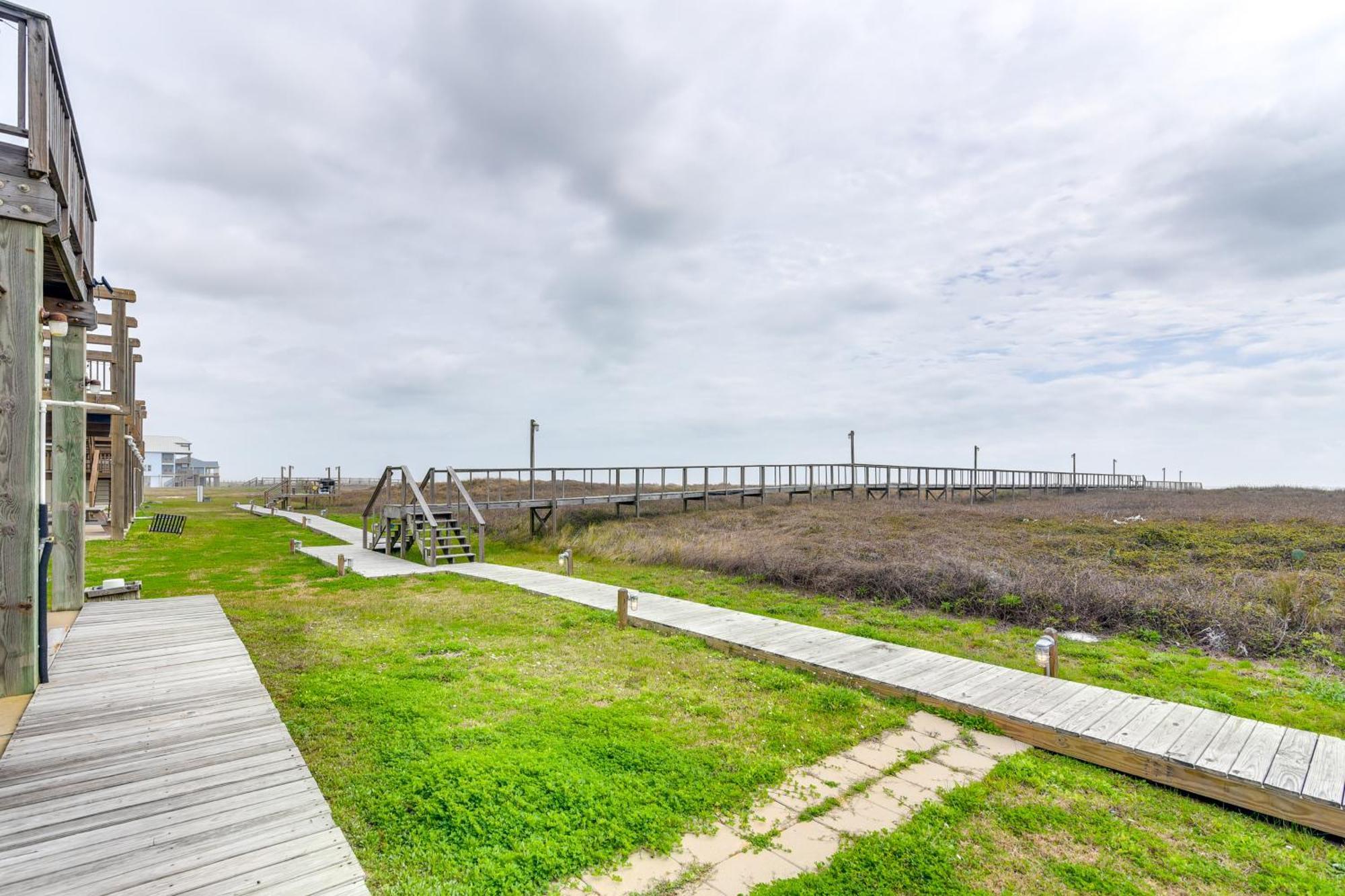 Ocean-View Surfside Home With Boardwalk To Beach! サーフサイド・ビーチ エクステリア 写真